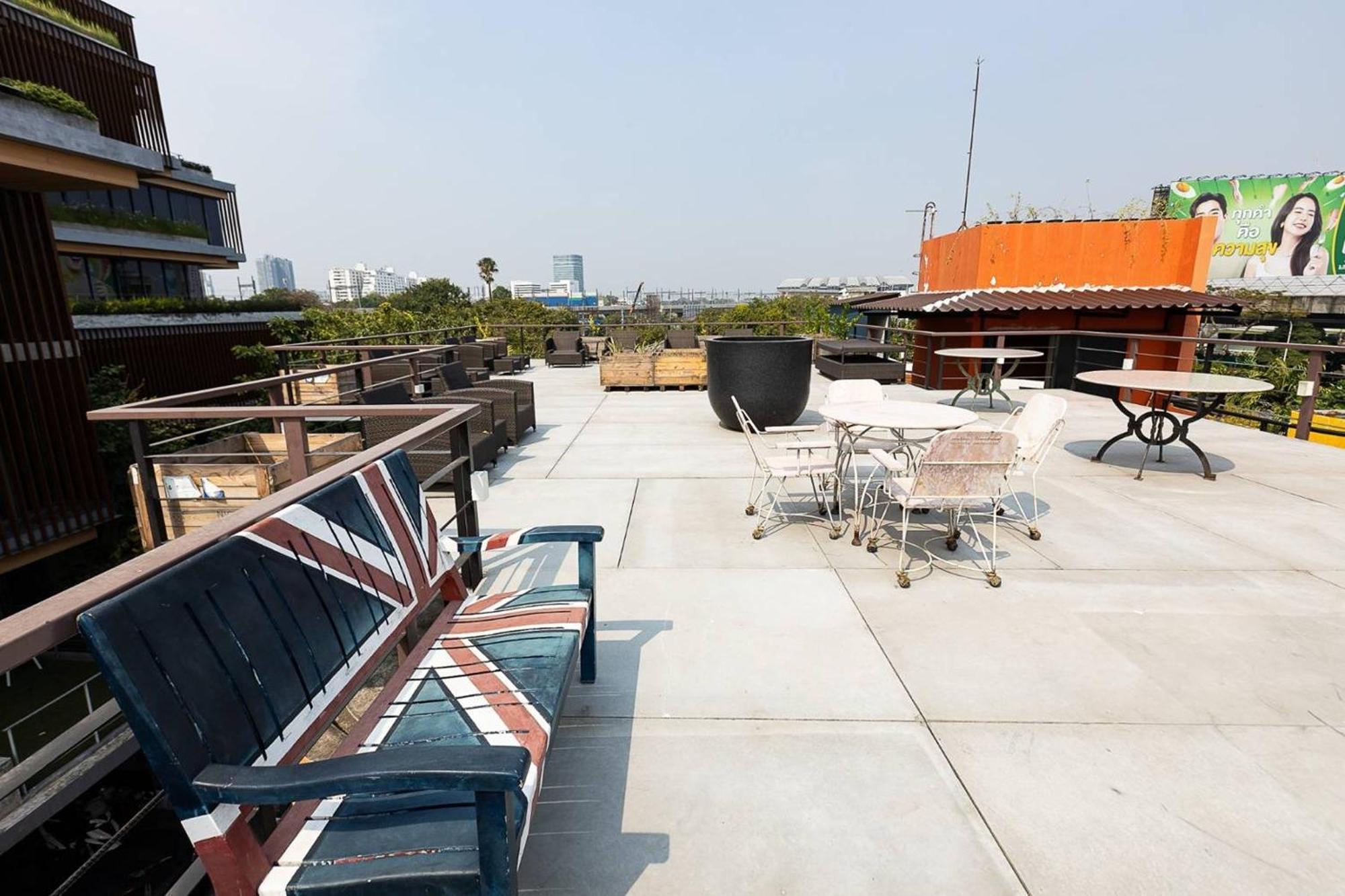 Orange Lodge Bangkok Esterno foto